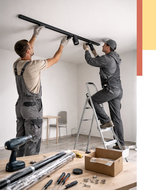 Установка трековых светильников в натяжной потолок в Кимовске от 4329 руб. | ОТДЕЛОЧНИК-Кмв